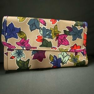 Vera Bradley Travel Makeup Brush Holder